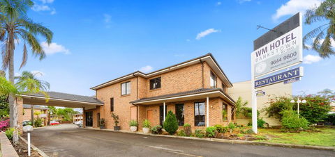 WM Hotel Bankstown - Perths Hotel 1