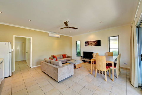 Woodgate Beach Houses - Perths Hotel 1