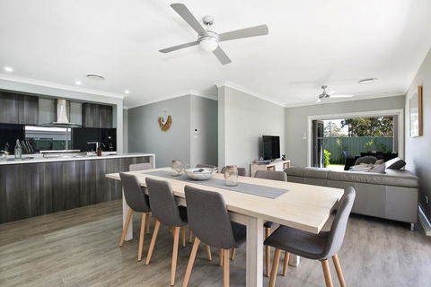 Wowly Waters - Pet Friendly - 1 Min Walk To Beach - Perths Hotel 2