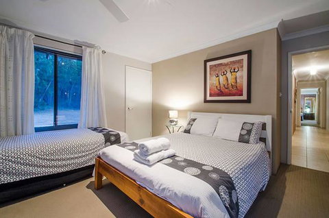 Yallingup Pet Friendly Bush Retreat - Perths Hotel 2