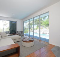 YARINGA - Retreat Style Accomodation with Swimming Pool - Perths Hotel