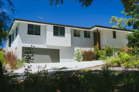 YARINGA - Retreat Style Accomodation With Swimming Pool - Perths Hotel 1
