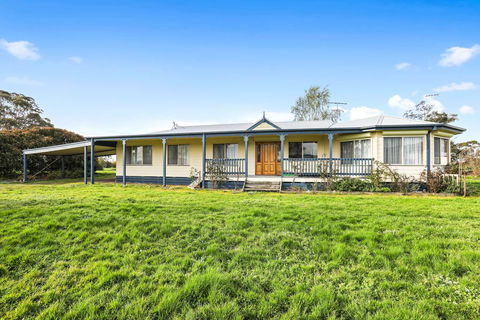 Yarragon 4 Bedroom House In Gippsland - Perths Hotel 1