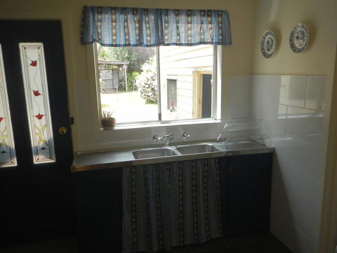 Yarram Cottage: Art And Accommodation - Perths Hotel 2