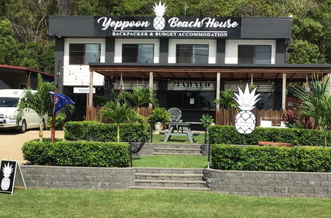 Yeppoon Beachhouse - Perths Hotel 3