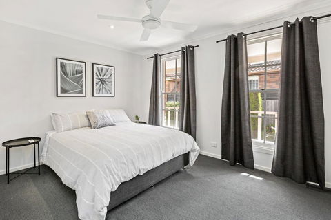 YIN-YANG - MOUNT ELIZA - Perths Hotel 1
