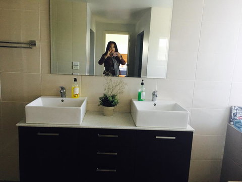 Yes Holiday Home - Perths Hotel 0