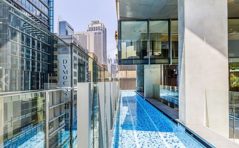 York & George: Sydney CBD - Perths Hotel 1