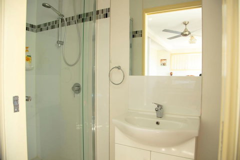 Zen Escape Guest House - Perths Hotel 1