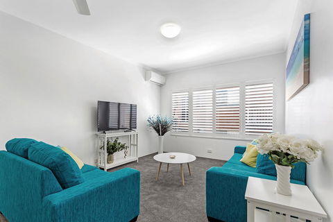 Zenith Unit 7 - Shoal Bay - Perths Hotel 2