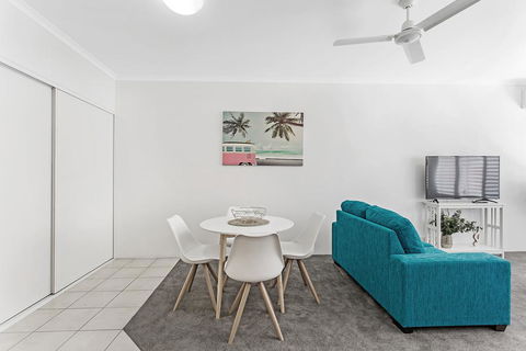 Zenith Unit 7 - Shoal Bay - Perths Hotel 3