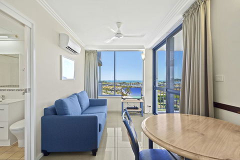 AirliediseNO Hills5min Walk 2 Port Of Airlie/Ferry TerminalWiFiNetflix - Perths Hotel 3
