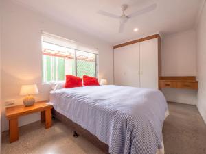 Croydon Ave 50 - Currimundi - Perths Hotel 6