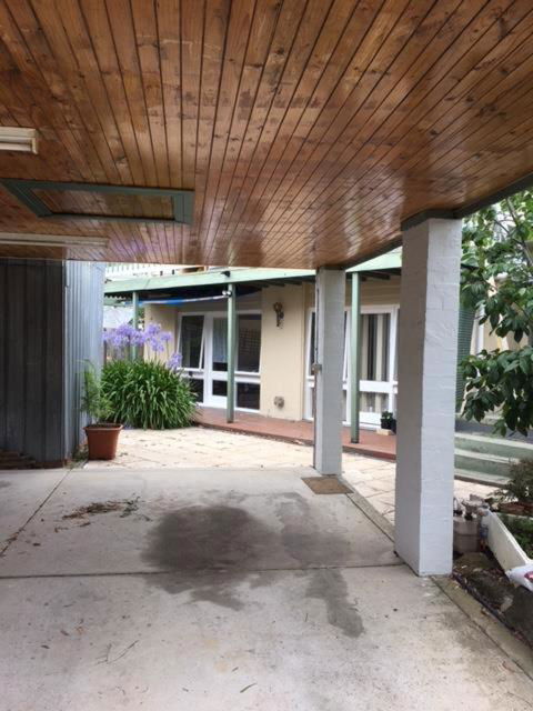 A2, 9A In The East Suburb - Perths Hotel 1