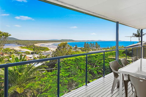 A BIGGER Slice Of Paradise - Perths Hotel 0