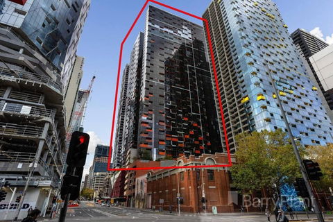 A Chic 2BR Apt Near Southern Cross, With Secure Parking - Perths Hotel 1