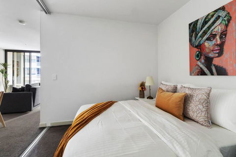 A Chic 2BR Apt Near Southern Cross, With Secure Parking - Perths Hotel 2