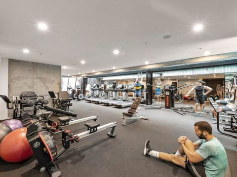 A Chic 2BR Apt Near Southern Cross, With Secure Parking - Perths Hotel 3
