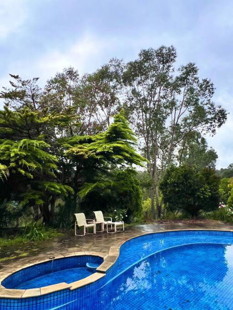 A Lovely Pool House In Forest - Perths Hotel 2