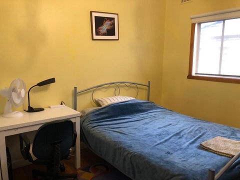 A Single Room Near The Railway Station - Perths Hotel 0
