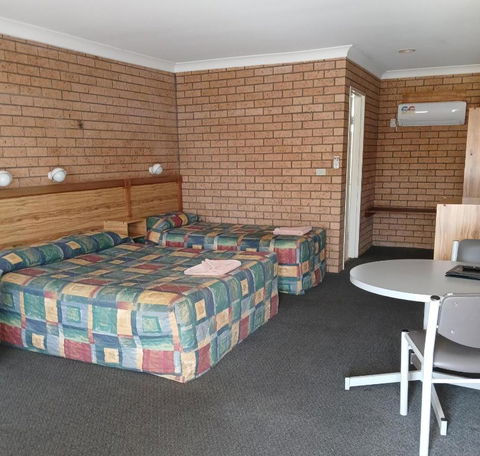 Aaron Inn Motel - Perths Hotel 1