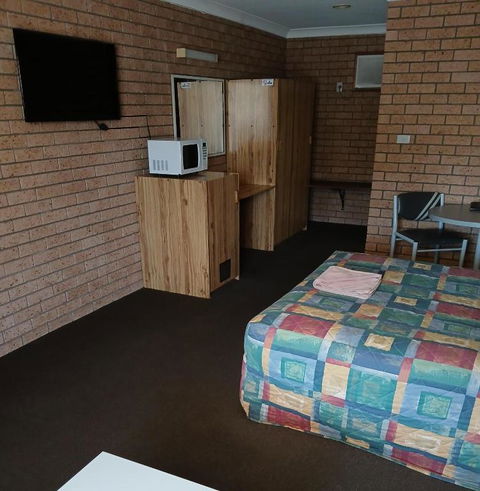 Aaron Inn Motel - Perths Hotel 4