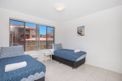 Absolute Beachfront Apartment! - Perths Hotel 2
