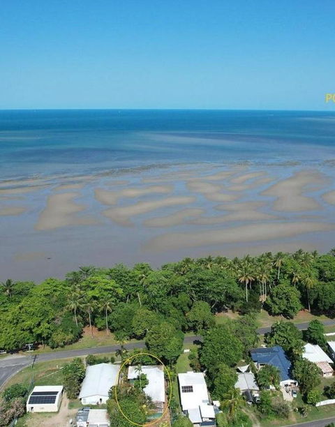 Absolute Beachfront Family Home - Cooya - Perths Hotel 0