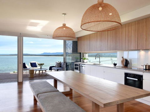Absolute Waterfront - Perths Hotel 1