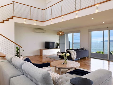 Absolute Waterfront - Perths Hotel 0