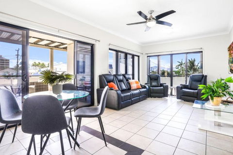 Accent On McLeod - Breezy Outdoor Living - Perths Hotel 3
