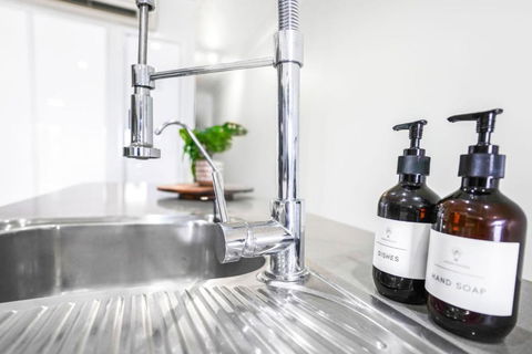 Accent On McLeod - Breezy Outdoor Living - Perths Hotel 4
