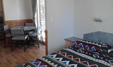 Acclaim Gateway Tourist Park - Perths Hotel 0