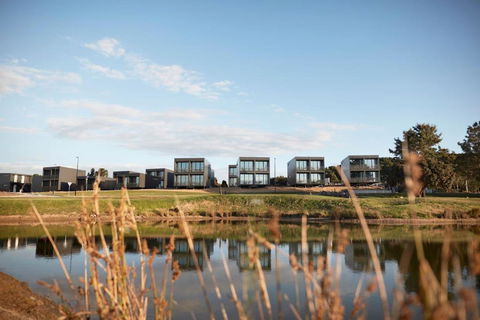 Accommodation @ Curlewis - Perths Hotel 0