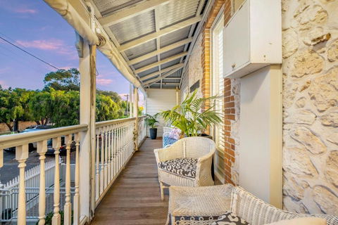 Accommodation In Fremantle - Perths Hotel 3
