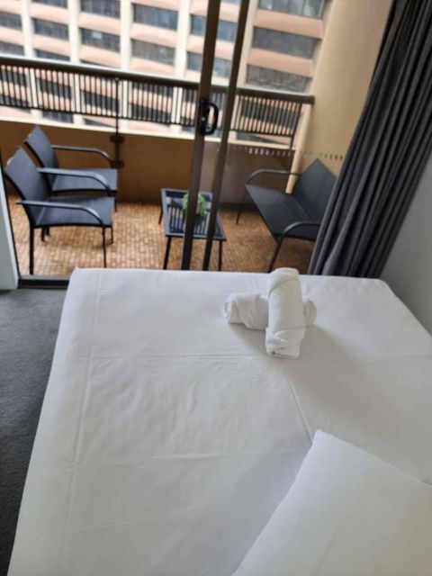 Accommodation Sydney City Centre 1 Bedroom Apartment With Balcony - Perths Hotel 3