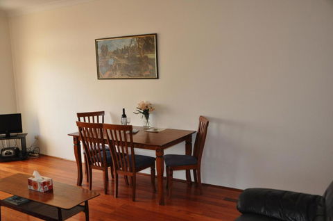 Accommodation Sydney Kogarah 2 Bedroom Apartment With Balcony - Perths Hotel 3