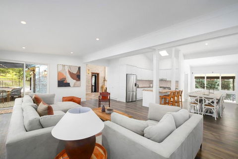 Acreage Estate -Ponies -Tennis Court -Spa - Perths Hotel 3