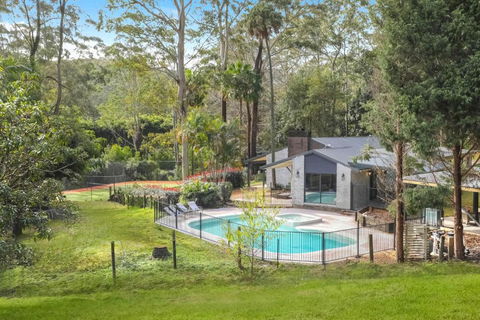 Acreage Estate -Ponies -Tennis Court -Spa - Perths Hotel 0