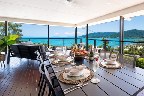 Airlie Oasis - Perths Hotel 0