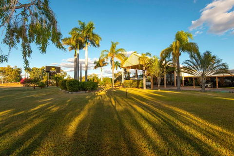 Albert Park Motor Inn-KING BEDS-POOL-SHADED PARKING - Perths Hotel 0