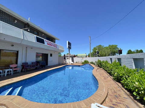 Albury Garden Court Motel - Perths Hotel 0