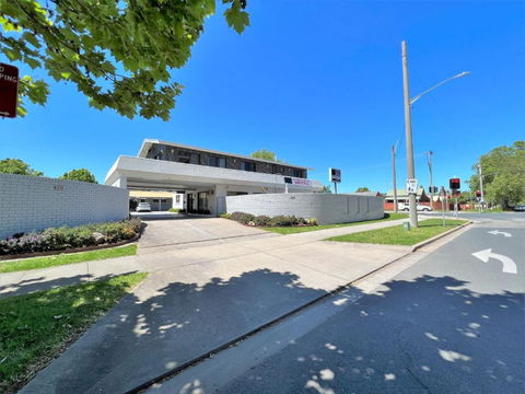 Albury Garden Court Motel - Perths Hotel 2