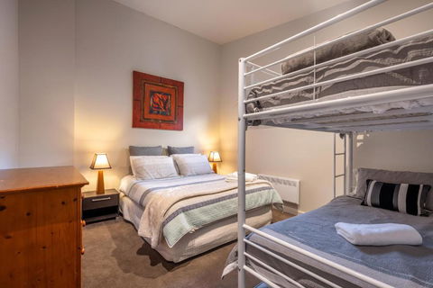 Alinga - Perths Hotel 4