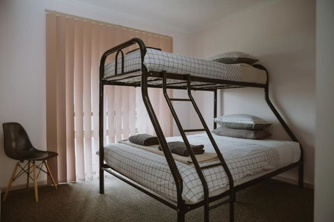 Alkoomi Chalets - Perths Hotel 1