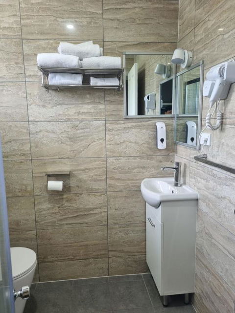 All Seasons Country Lodge - Perths Hotel 4