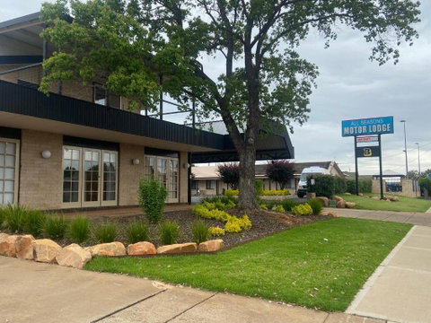 All Seasons Motor Lodge - Perths Hotel 1