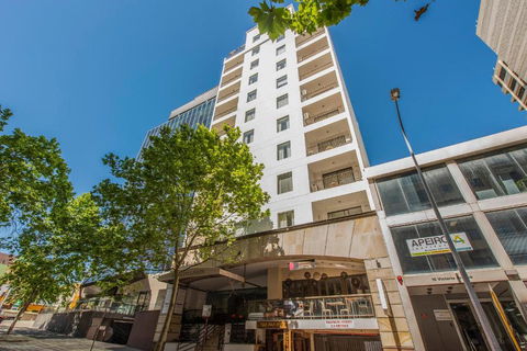 All Suites Perth - Perths Hotel 0