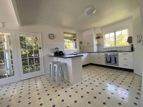 Allamanda House, 3 Willow Street - Perths Hotel 1