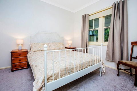 Allambee Cottage - A Place Of Rest - Perths Hotel 4